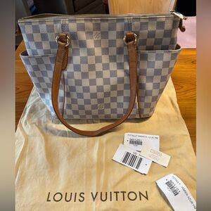 Louis Vuitton Damier Azur Tote - Cream and Tan